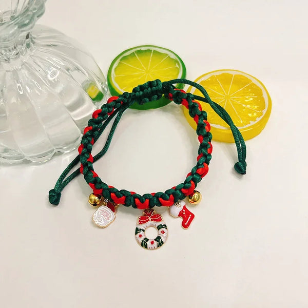 Holiday Charm Pet Collars & Bow Ties – Christmas Style for Dogs and Cats