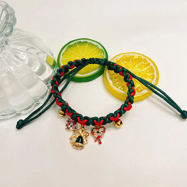 Holiday Charm Pet Collars & Bow Ties – Christmas Style for Dogs and Cats