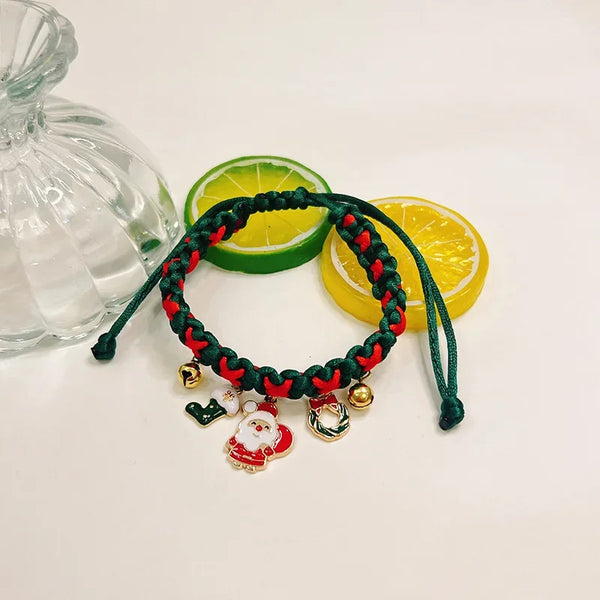 Holiday Charm Pet Collars & Bow Ties – Christmas Style for Dogs and Cats