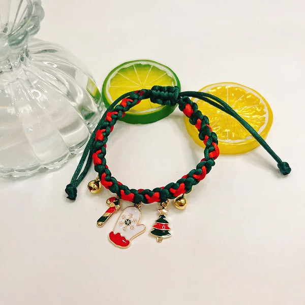 Holiday Charm Pet Collars & Bow Ties – Christmas Style for Dogs and Cats